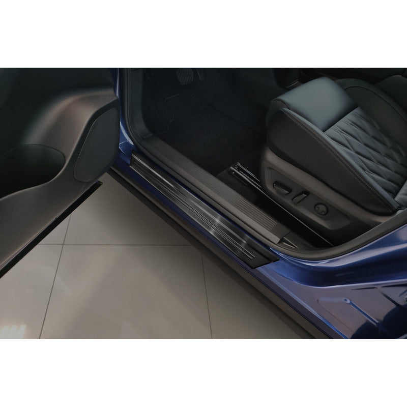 Avisa Black Stainless Steel Door sill protectors suitable for Jaecoo J7 2024- - 'Lines' - 4-pieces