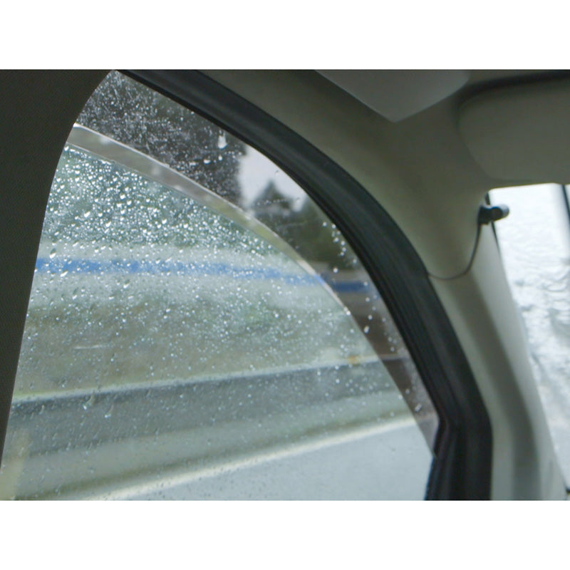 DGA, Vindafvisere, Røgfarvet, 4 stk., passer til Fiat Grande Panda (328) (2025-)