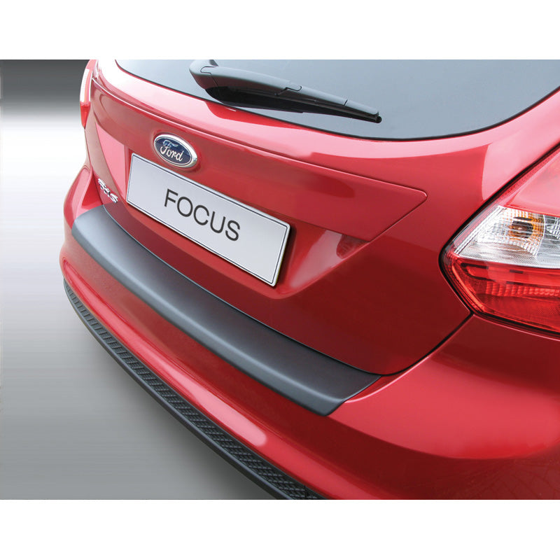 RGM, Bagkofangerbeskytter, ABS plastik, passer til Ford Focus 5 doors 2012-2015 Black