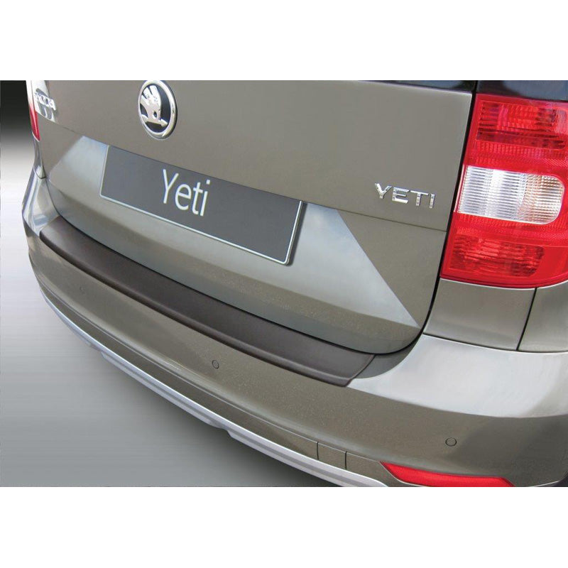 RGM, Bakre stötfångarskydd, ABS-plast, passar Skoda Yeti 2WD 2013-2017 Svart