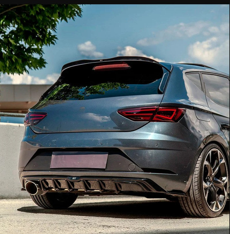 OneWay, Diffusor för bakre stötfångare, glansig svart, passar till Seat Leon (5F) HB FR Facelift 2017-2020