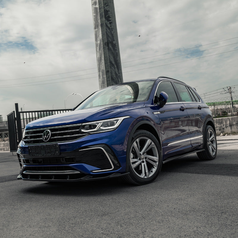 OneWay, Sideskørter, Glossy sort, Passer til Volkswagen Tiguan II R/R-Line Facelift (2020-2024) – 2-delt sæt